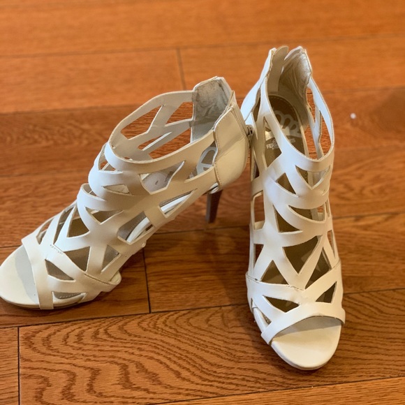 Fergalicious white heels - Picture 3 of 3
